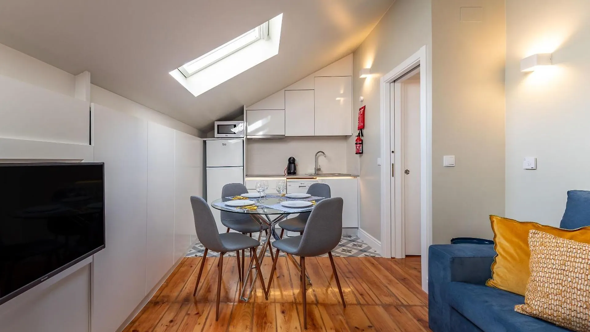 Stilvolle Moderne Wohnung In Der Innenstadt Von Lissabon Lisbon