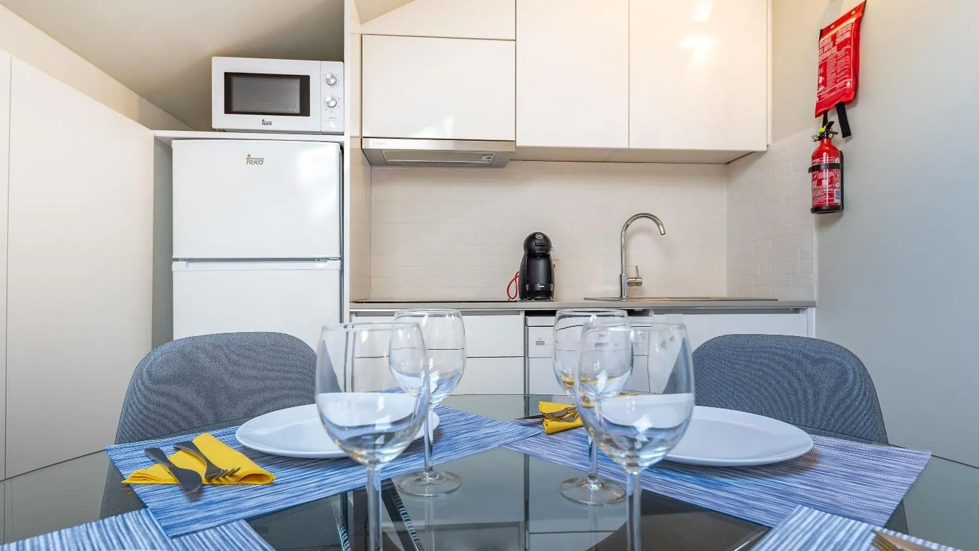 Stilvolle Moderne Wohnung In Der Innenstadt Von Lissabon