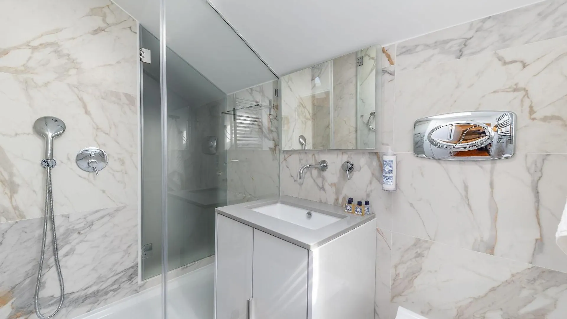 Apartment Stilvolle Moderne Wohnung In Der Innenstadt Von Lissabon